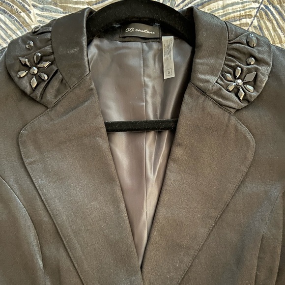 Satiny Black Blazer - Picture 6 of 7